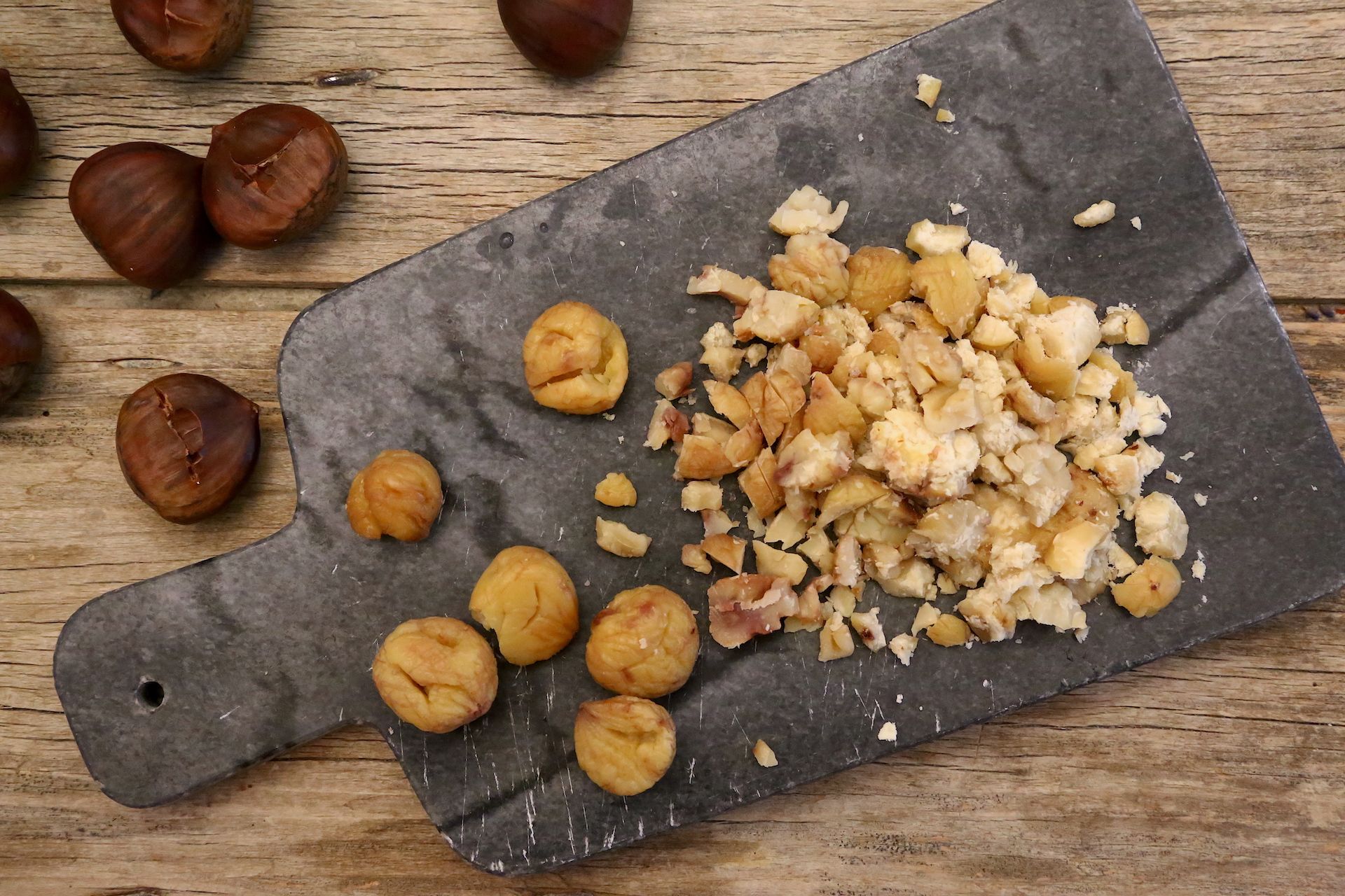 La preparazione delle castagne © Beatrice Spagoni