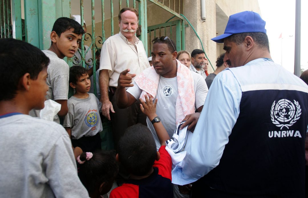 Un cooperante dell'Unrwa in Palestina