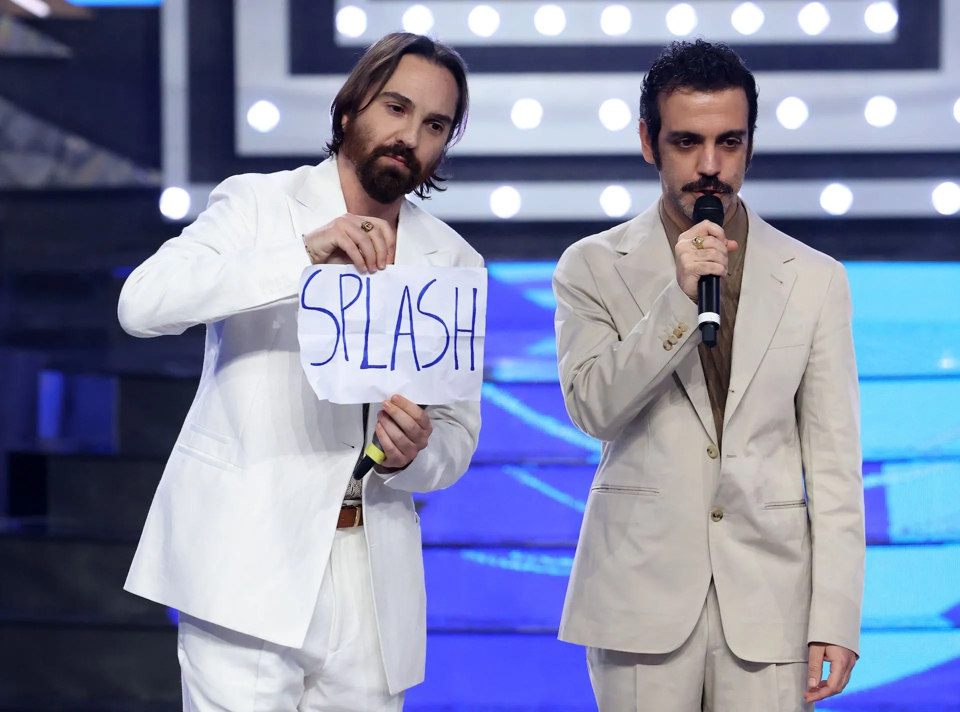 Bis! Il podcast sulla partecipazione di Colapesce e Dimartino a Sanremo 2023.