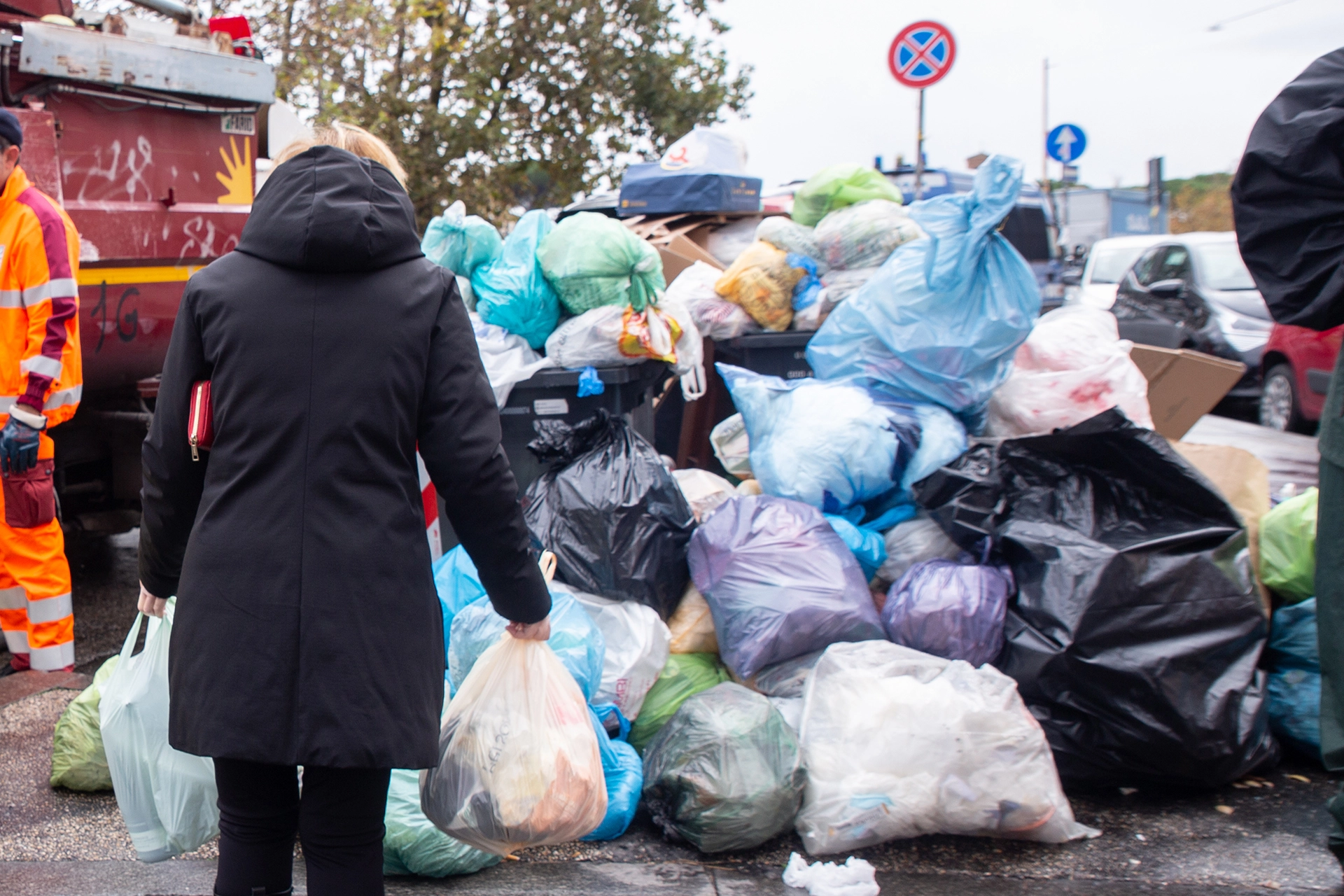 Emergenza rifiuti a Roma