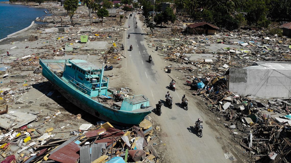  Indonesia  terremoto e tsunami devastano Palu Almeno 1 