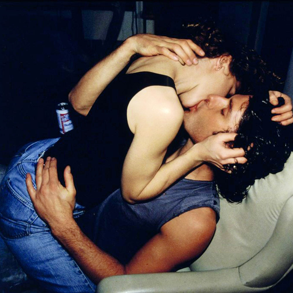 Nan Goldin, Rise and Monty Kissing, New York City, 1980