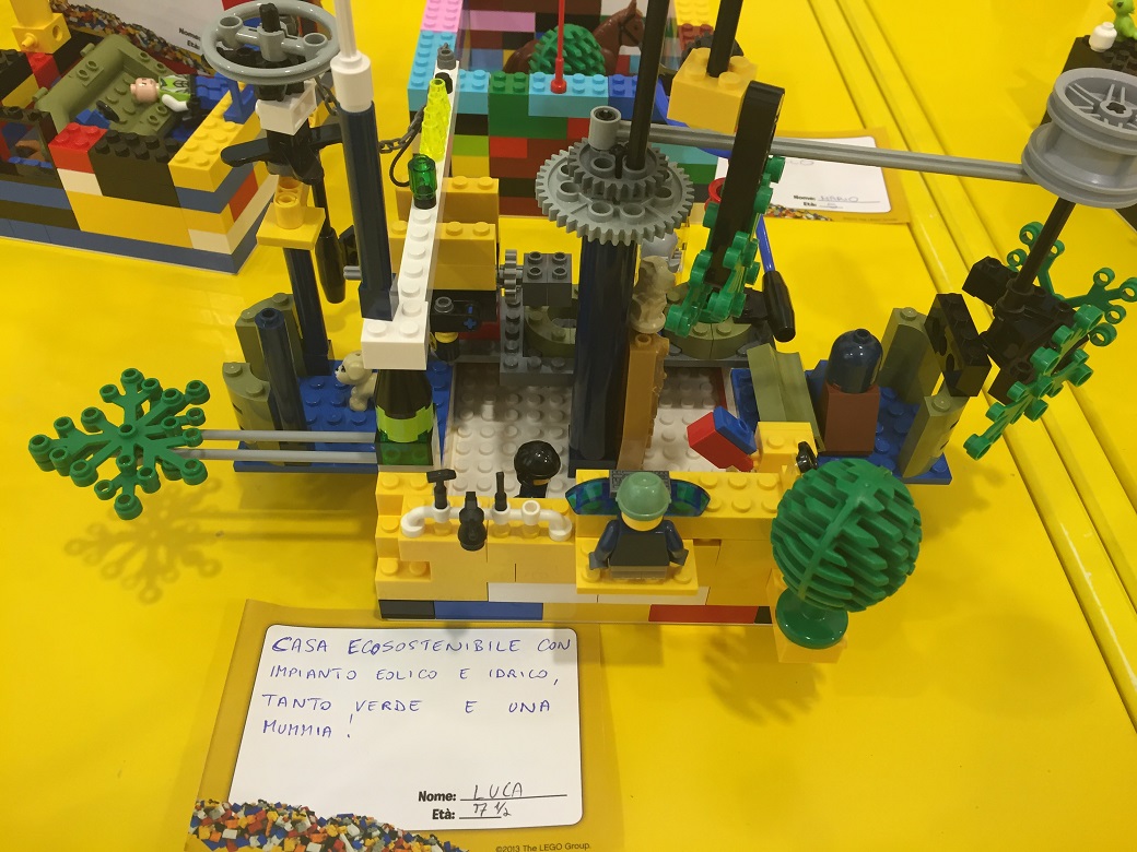 Lego build the change i bambini costruiscono la loro casa for Costruisci case