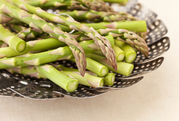 asparagi cottura a vapore