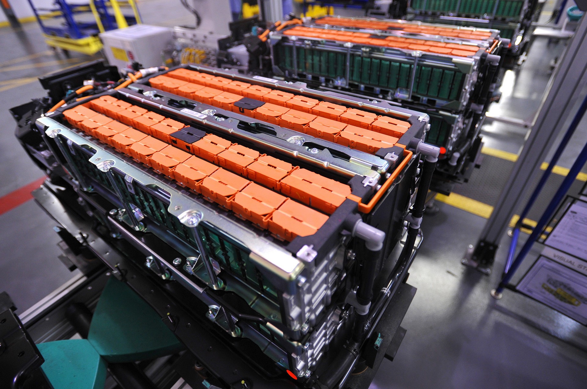 Auto elettrica sempre più ecologica. Si ricicleranno anche le batterie