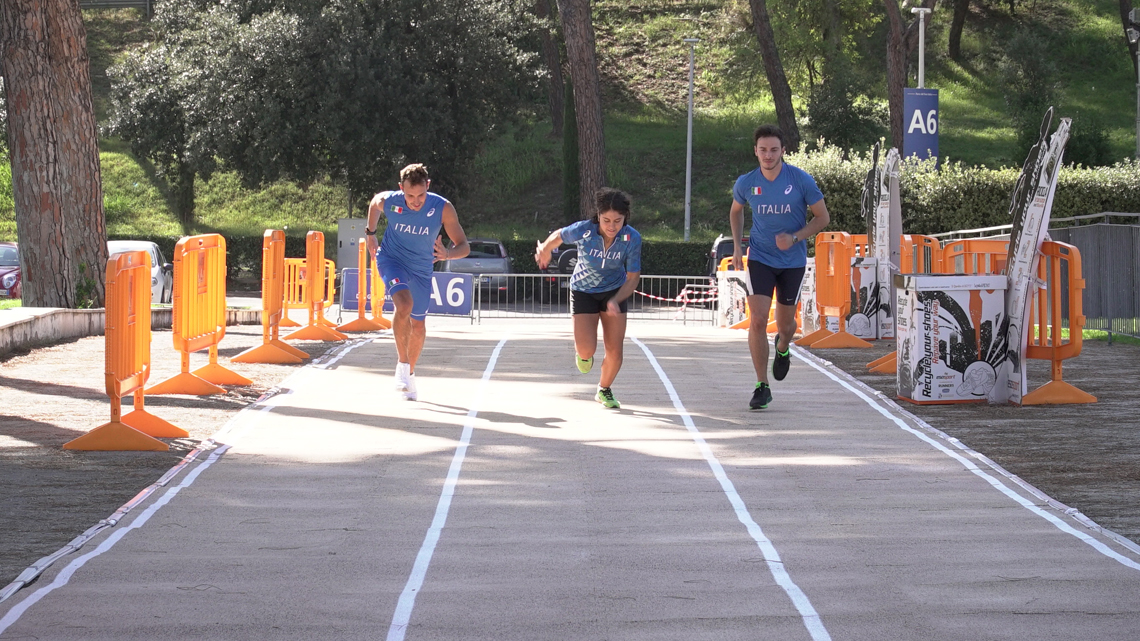 scarpe da pista di atletica